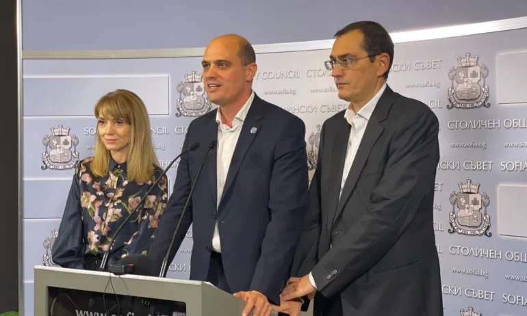 Заради хонорар за милиони: Общинските съветници на ИТН в София искат оставката на зам.-кмет - Tribune.bg