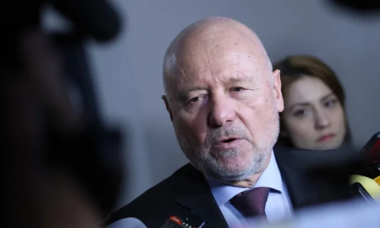 Тагарев: България трябва да има официална реакция спрямо черния списък на Москва - Tribune.bg