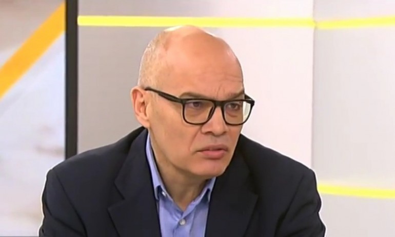 Тихомир Безлов: Най-големият проблем на новата власт са икономическите елити - Tribune.bg