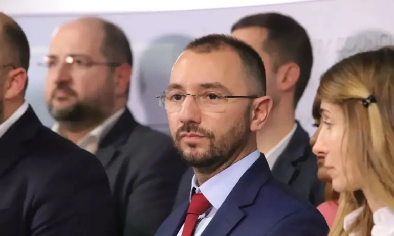 Ние продължаваме да имаме критики към бюджета, предложен от Васил