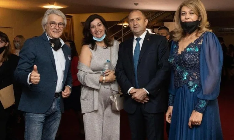 Докато депутатите бистрят бюджета, Радеви се похвалиха с поредния концерт (СНИМКИ) - Tribune.bg