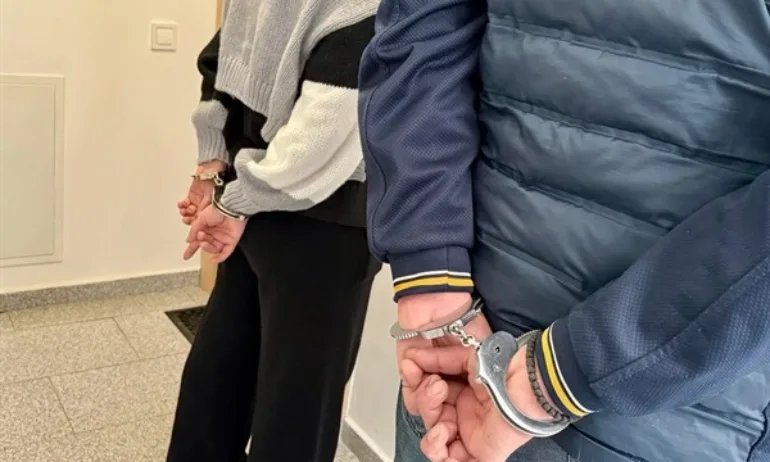 Петима са задържани след акция срещу група за трафик на мигранти - Tribune.bg