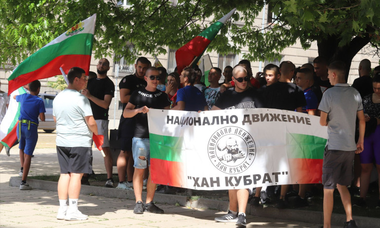 Протест пред президентството с искане Продължаваме промяната да върне мандата - Tribune.bg