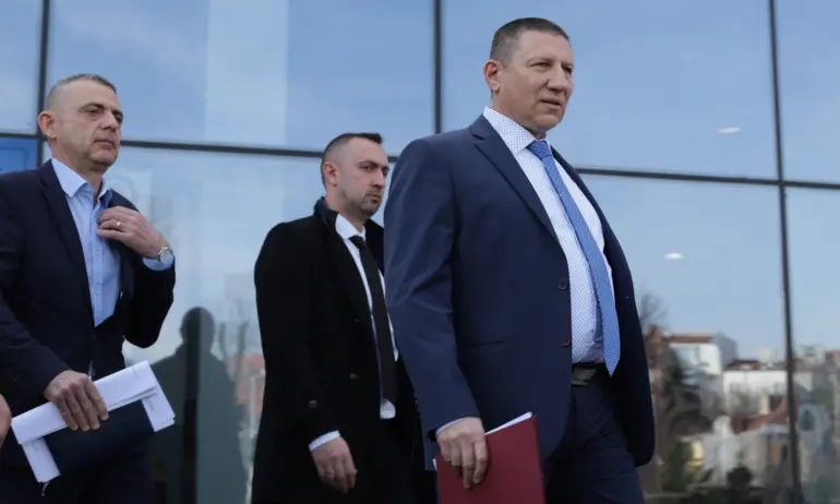 Изслушват Сарафов във ВСС за убития Божанов - Tribune.bg