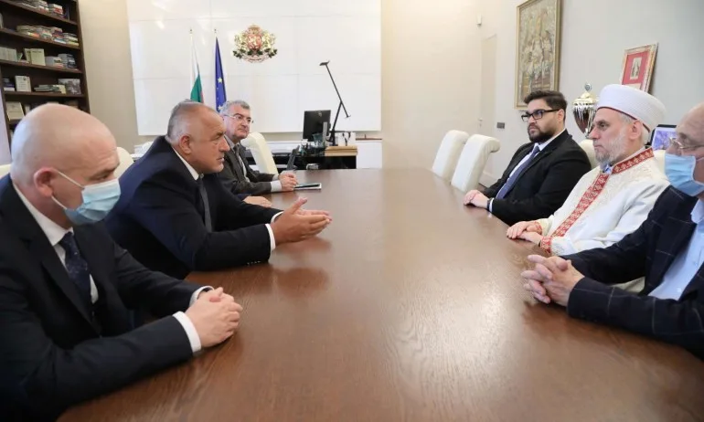 Премиерът проведе среща с главния мюфтия д-р Мустафа Хаджи - Tribune.bg
