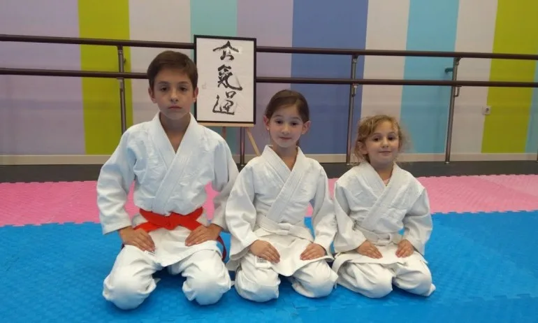 Българска айкидо федерация включва 6-годишна айкидока в Европейската нощ на спорта #BeActiveNight - Tribune.bg