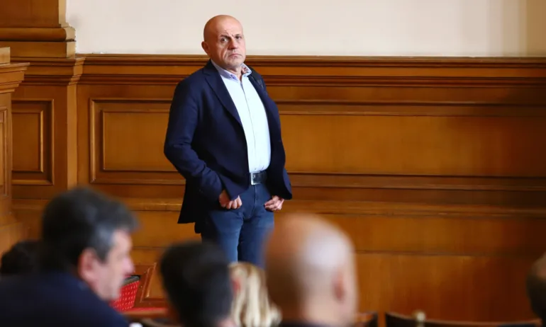 Партиите в синхрон с Радев – да не се бърза с мандатите (ВИДЕА) - Tribune.bg