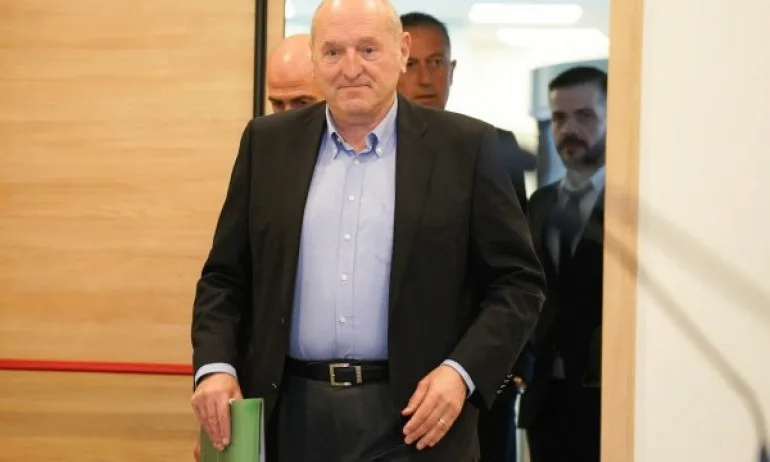 БФС изпрати съболезнователен адрес до президента на Аржентинския футбол - Tribune.bg