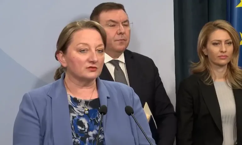 Напрежение и критики в управляващото мнозинство. Стабилно ли е правителството? - (ВИДЕО) - Tribune.bg