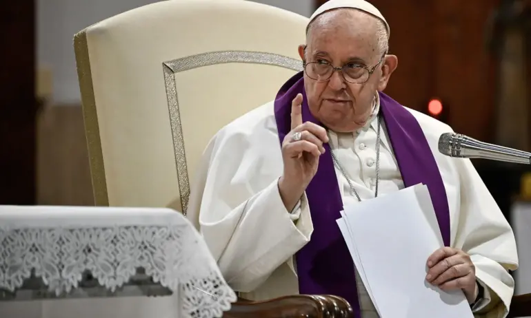 Винаги, когато Франциск говори за Русия и Путин, се налага Ватиканът да се изяснява - Tribune.bg