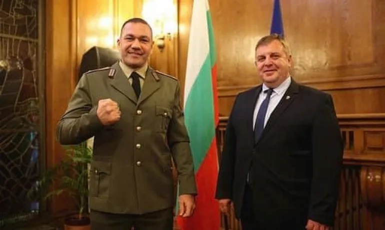 Кубрат Пулев е повишен в лейтенант от резерва - Tribune.bg