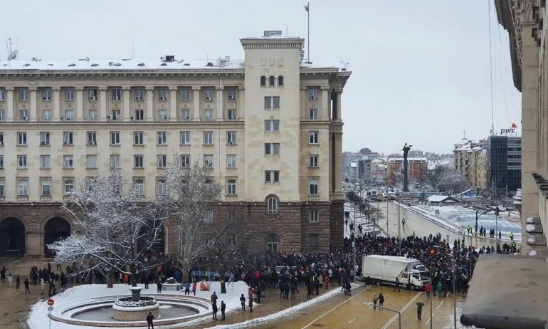 Ресторантьорите искат днес да направят най-готиния протест (СНИМКИ) - Tribune.bg