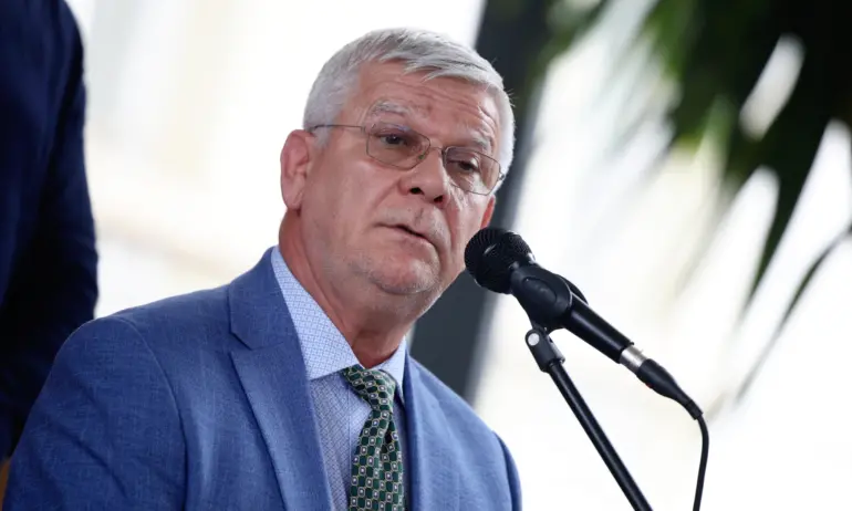 Министър Вътев готов да се срещне със земеделците и в 2 часа през нощта - Tribune.bg