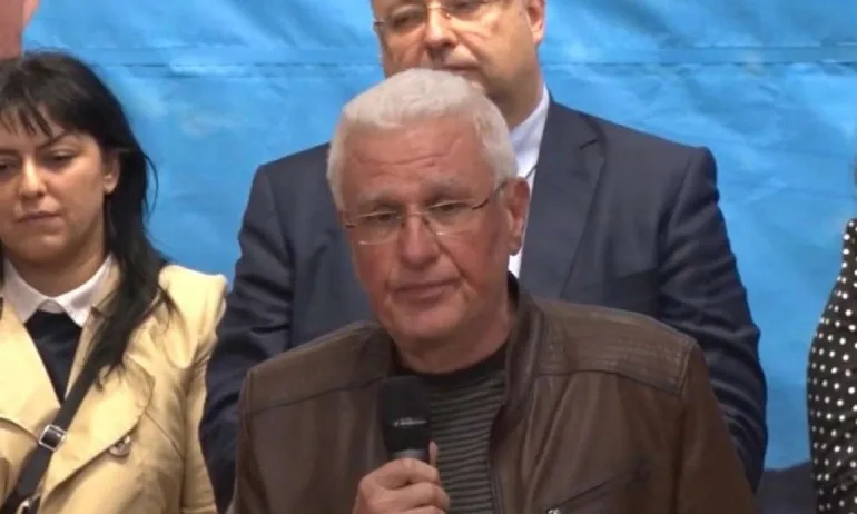 Христо Бисеров се появи – на митинг на ДПС в Шумен - Tribune.bg