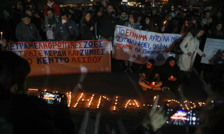 Протести и безредици в Гърция след тежката влакова катастрофа - Tribune.bg
