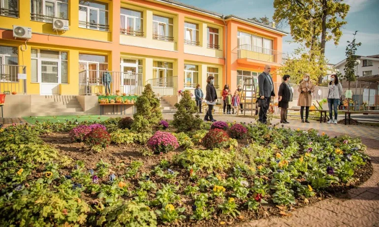 Засаждат над 600 дървета в софийските детски градини и училища тази есен - Tribune.bg