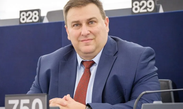 Емил Радев: Цифровизацията ще осигури устойчивост на правосъдните системи по време на кризи - Tribune.bg