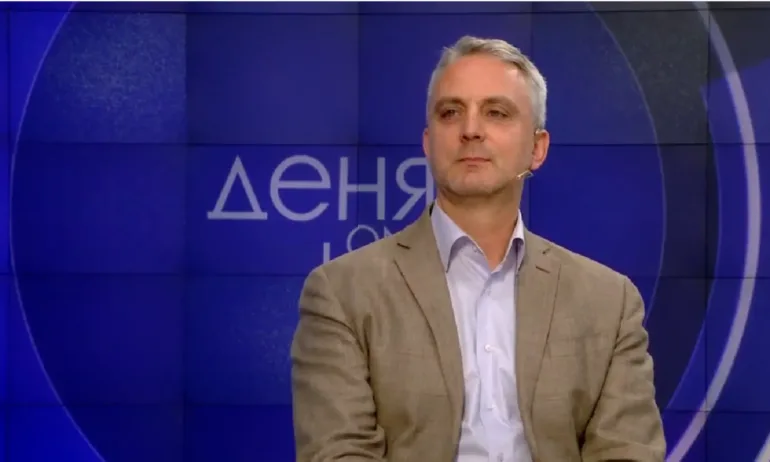 Доктор по конституционно право също напуска ПП: Освен Кирил Петков, има поне още трима - Tribune.bg