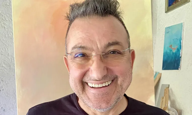 Васил Василев-Зуека пред Tribune: Ние сме излъганото поколение. Заминаването за Испания беше ексцентрично, но аз съм щастлив! - Tribune.bg