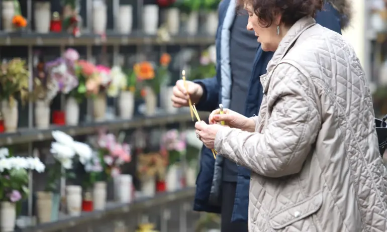 Днес е Архангелова задушница - Tribune.bg