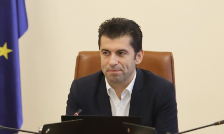 Петков за вчерашния си гаф с фашисткия режим: Много по-важно от това е, че се обединихме да имаме транспорт, връзка от София до Скопие - Tribune.bg