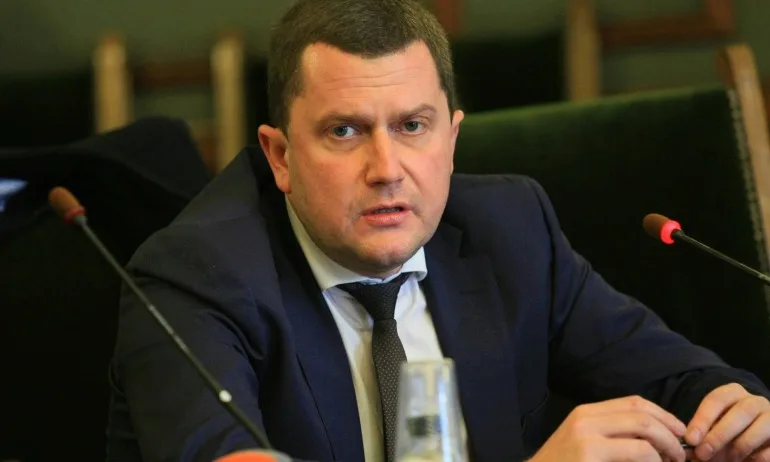 Кметът на Перник: Видях се с Борисов, осигурено е финансиране за справяне с кризата - Tribune.bg