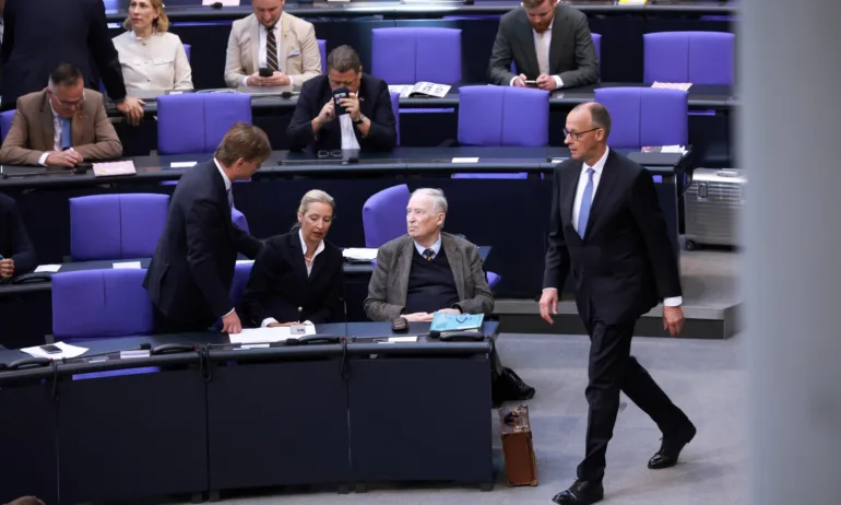 Германските християндемократи не се отказват от Мерц, възможно е второ гласуване още днес - Tribune.bg