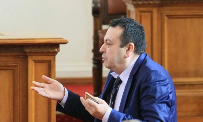Хамид Хамид: БСП се редят всяка седмица за командировъчни в парламента - Tribune.bg