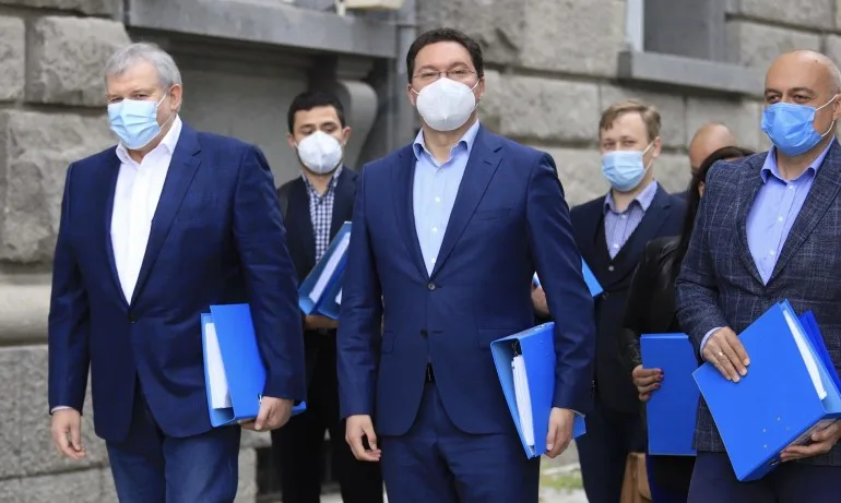 ГЕРБ-СДС се регистрира в ЦИК за изборите на 11 юли - Tribune.bg