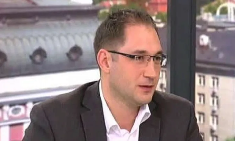 Икономист oпроверга фалшиви новини, че парите от ЕС са заеми - Tribune.bg