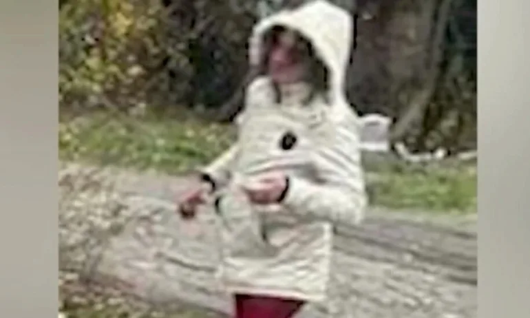 Жена напада случайни минувачи по улиците на столичния квартал Младост - Tribune.bg