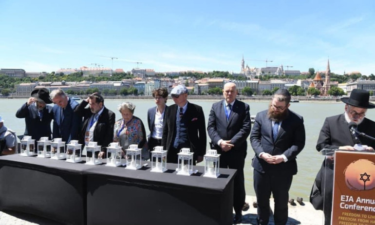 Гешев участва в поклонение в памет на жертвите на фашизма в Унгария - Tribune.bg