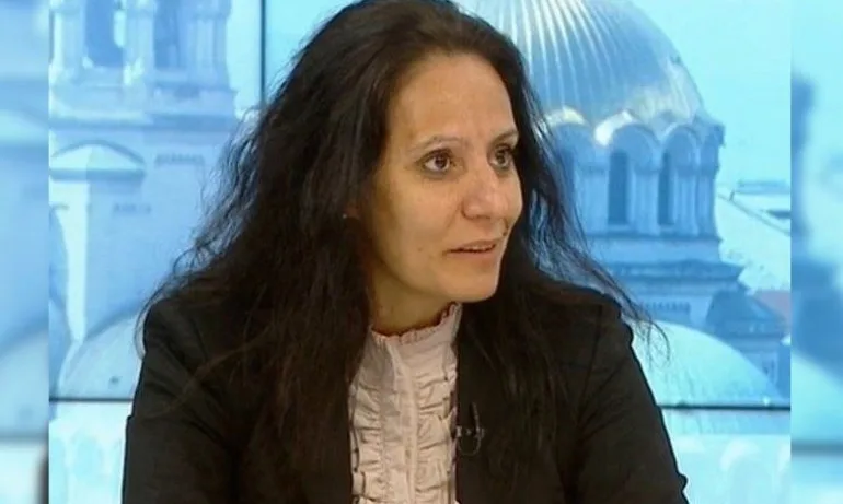 Скандално: Кметицата на Красно село платила на себе и на 4 свои служители над 41 000 лева от парите за възрастни с Covid-19 - Tribune.bg