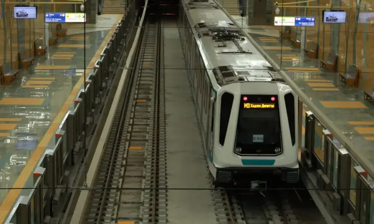 Работещите в метрото излизат на протест за повишение на заплатите - Tribune.bg