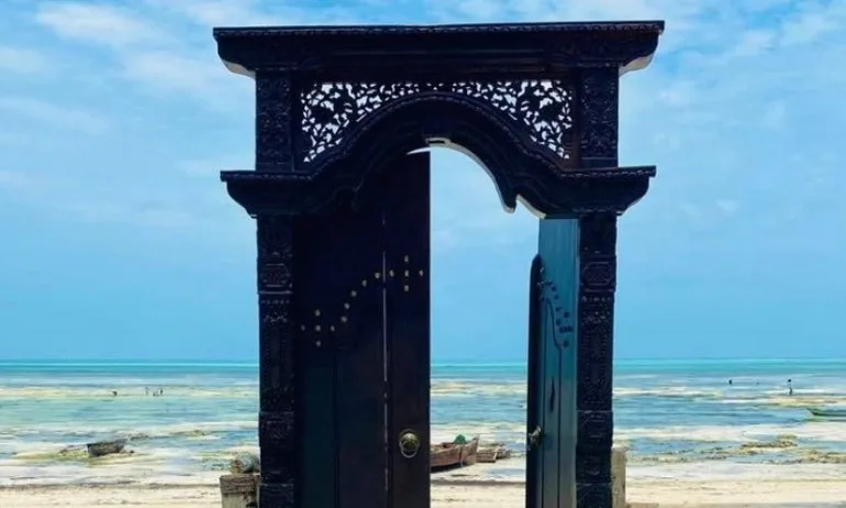 Бобокова на луксозна почивка без мъжа си? - Tribune.bg