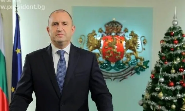 Мрежата за мрачната новогодишна реч на Радев: Жалък, провинциален напън - Tribune.bg