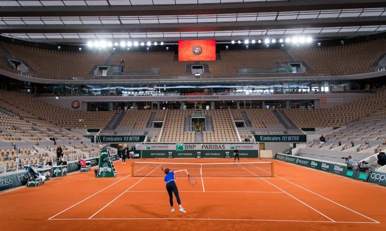 Двама тенисисти с положителни проби за COVID-19 на Ролан Гарос - Tribune.bg