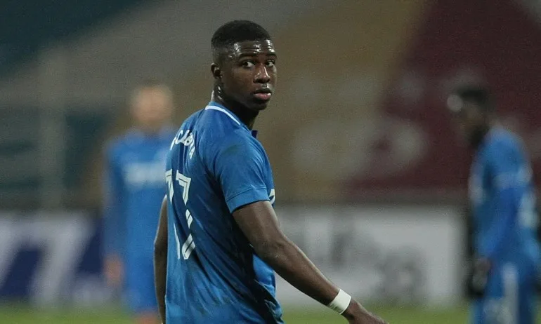 Найджъл Робърта е изследваният за COVID-19 футболист на Левски - Tribune.bg