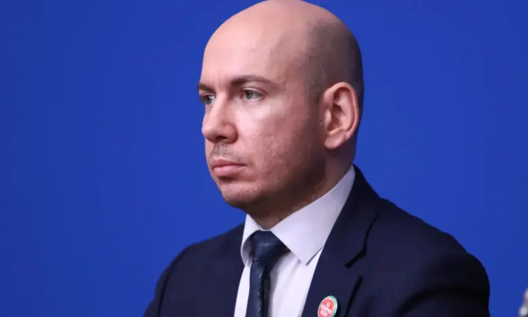 Георгиев и Вешев от Възраждане сами ще се откажат от имунитета си - Tribune.bg