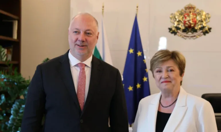 Премиерът Желязков: Въвеждането на еврото на 1 януари 2026 година е основен приоритет на правителството - Tribune.bg