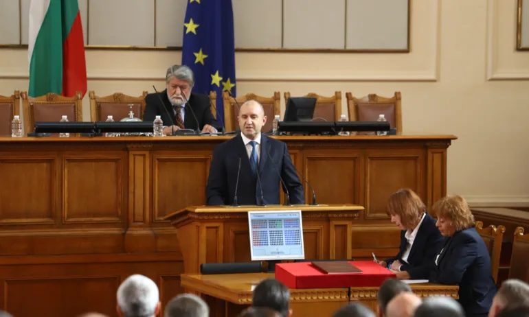 Радев призова депутатите за съставяне на правителство и извеждане на страната от спиралата на нестабилност - Tribune.bg