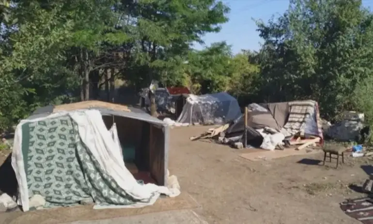 Безработни роми от сливенските села прииждат към Бургас, пребиха баща и син след забележка - Tribune.bg