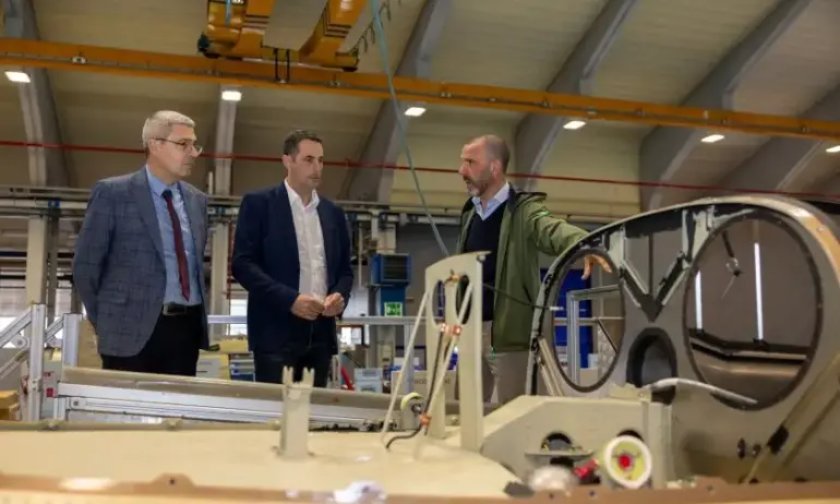 Първият медицински хеликоптер започва тестови полети през ноември - Tribune.bg