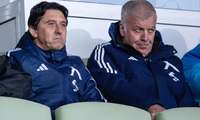 Фенове на Левски поискаха акциите от Сираков - Tribune.bg