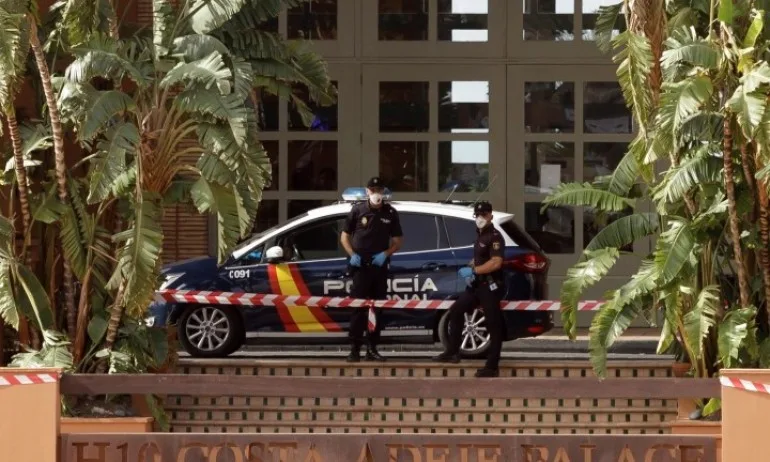 Българско семейство блокирано в хотел в Тенерифе заради коронавирус - Tribune.bg