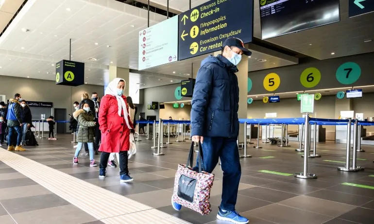 Ограниченията за пристигащите в Гърция с полети от чужбина се удължават до 8 март - Tribune.bg
