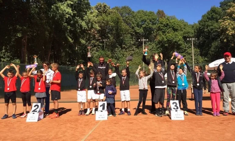 ТК 1882 триумфира на Регионално отборно първенство до 10 г. на Националния ОББ тенис център - Tribune.bg