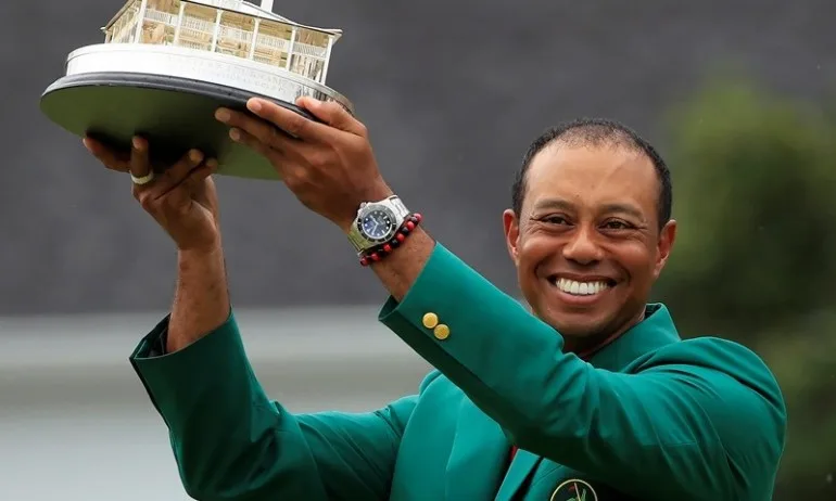 СЛЕД 14-ГОДИШНА ПАУЗА: Уудс отново е над всички в голфа - Tribune.bg