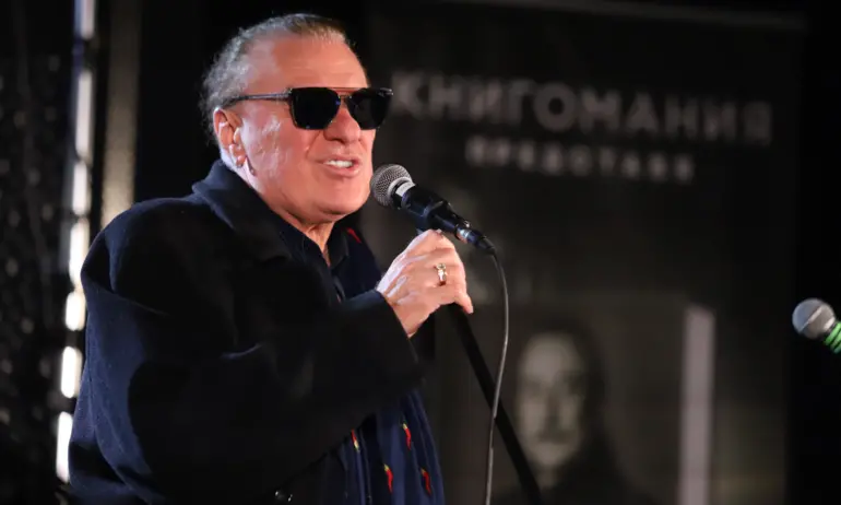 Парламентът отпусна пожизнени пенсии на 107 естрадни певци - Tribune.bg