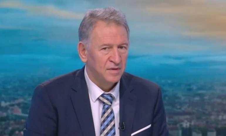 Стойчо Кацаров призна, че урежда в болница свои близки с коронавирус - Tribune.bg